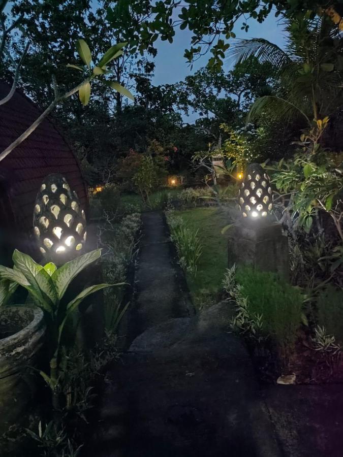 Bougainvillea Bungalow Batumadeg Exterior foto