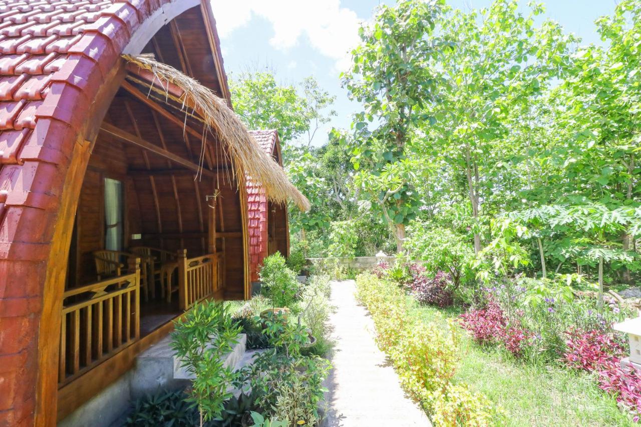 Bougainvillea Bungalow Batumadeg Exterior foto